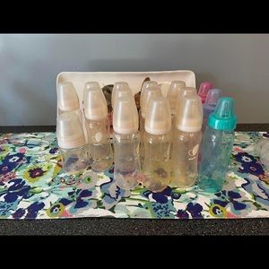 16 Evenflo Baby bottles